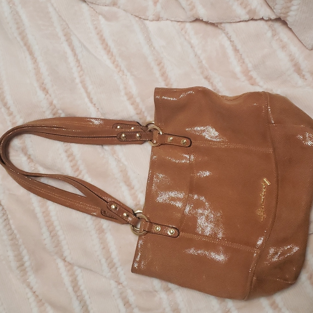 B. Makowsky shoulder purse